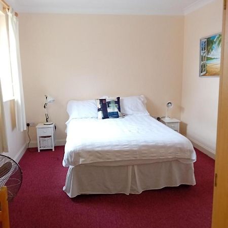 Ensuite Double Room ลอนดอน ภายนอก รูปภาพ