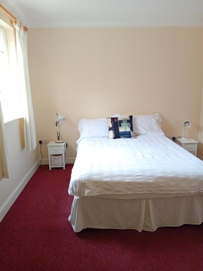 Ensuite Double Room ลอนดอน ภายนอก รูปภาพ
