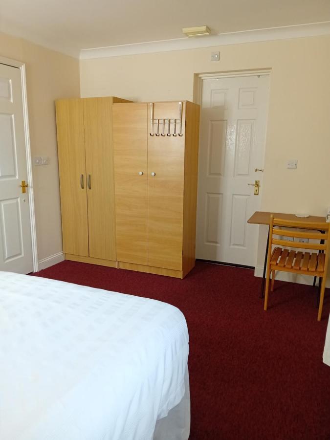 Ensuite Double Room ลอนดอน ภายนอก รูปภาพ