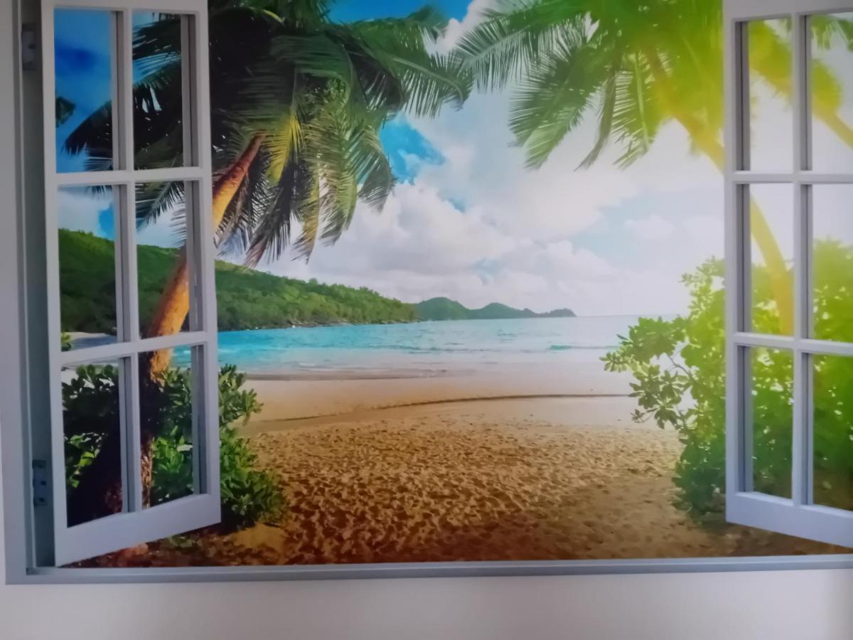 Ensuite Double Room ลอนดอน ภายนอก รูปภาพ